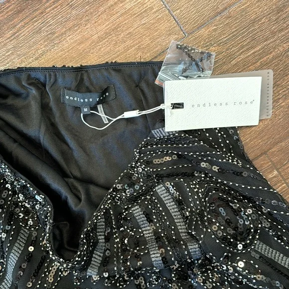 New Endless Rose Sequin Mini Skirt Size M - Picture 7 of 11